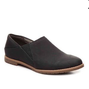 • Eurosoft ankle slip on bootie • black nubuck 7.5